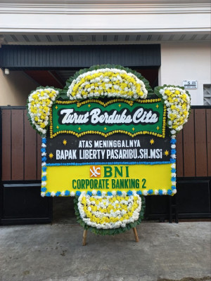 Papan Bunga Duka di Nambluong