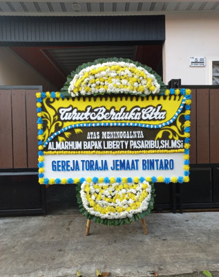 Papan Bunga Duka di Nambluong